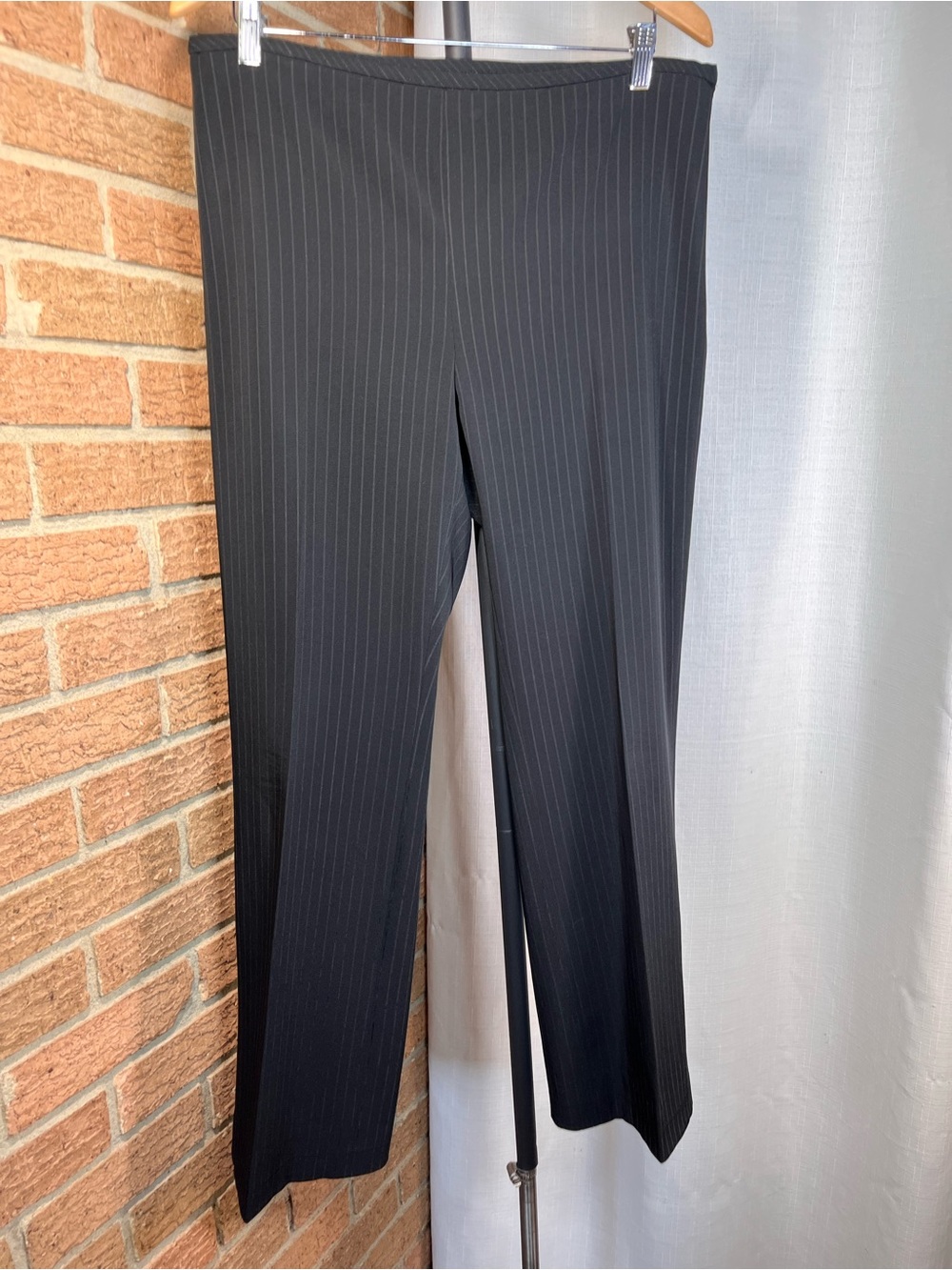 Elliott Lauren Black Pinstripe Straight Leg Career Pants Size 10
